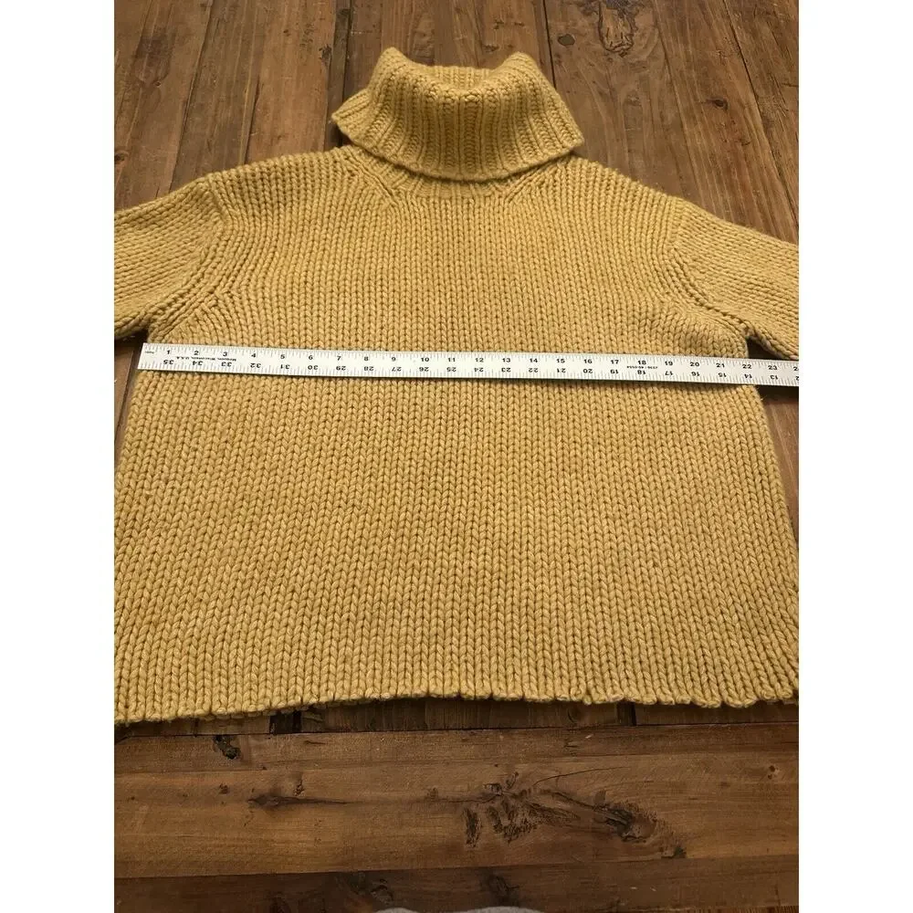 J Crew Women’s Chunky Knit Turtleneck Sweater Yellow Size Medium Oversized